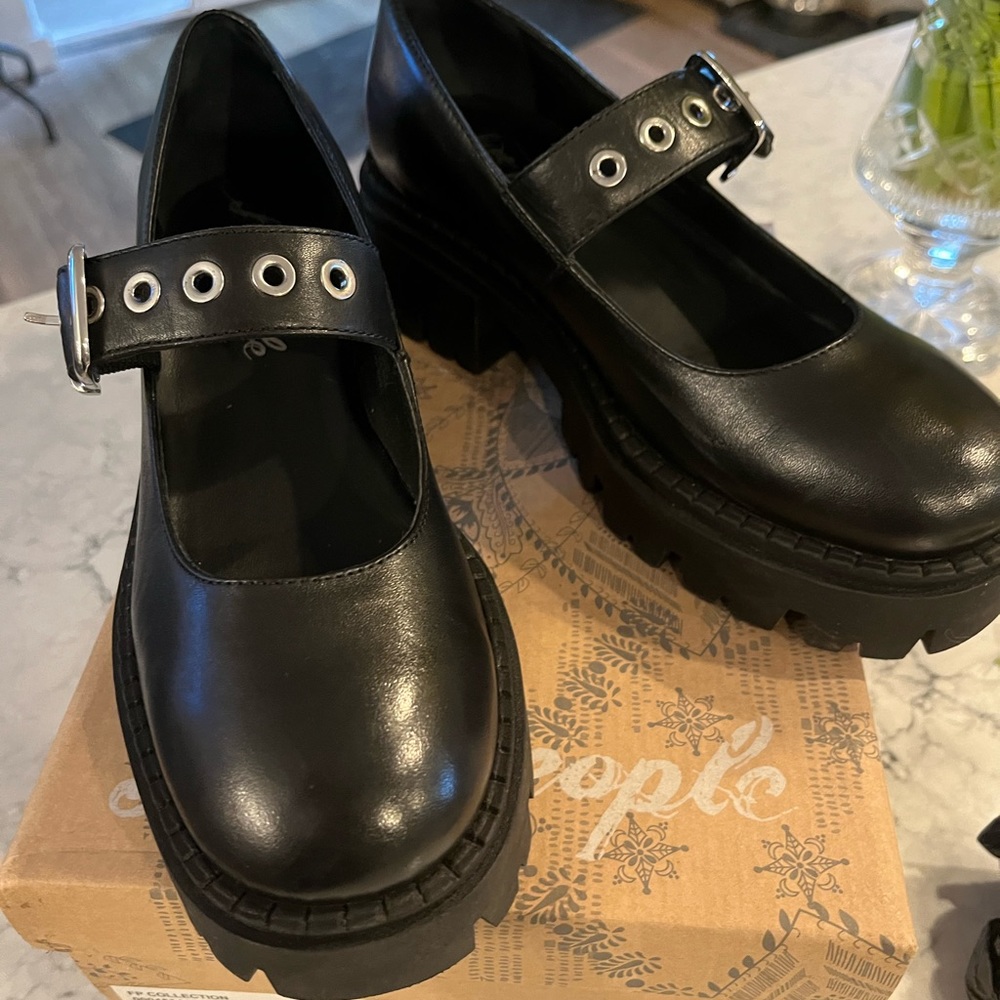 Free People Lola MJ platform 7M